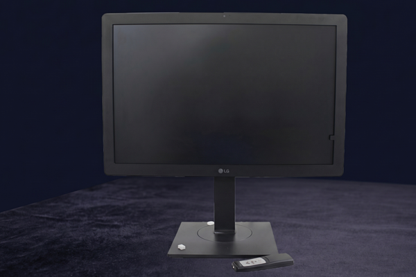 24” Full HD LG Monitor